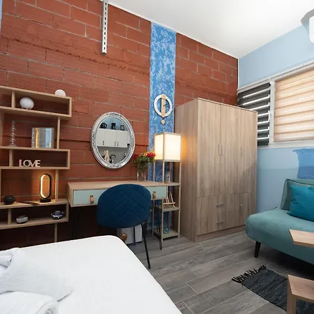 Kk75corner Cenere سالونيك